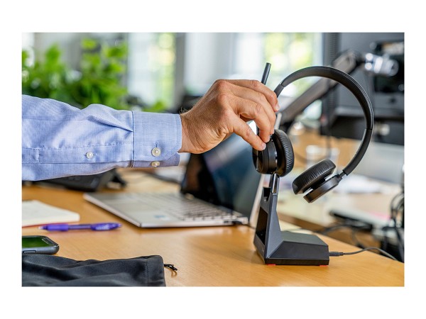 Poly Voyager 4320-M - Headset - Adapter USB-A via vorn rechts