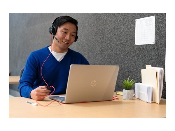 Preview: Poly Blackwire 8225 - Headset - USB-C  hinten hinten