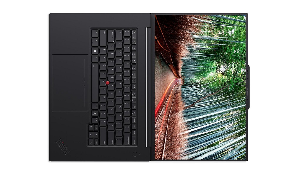 Lenovo ThinkPad P1 Gen 8 – 16", Intel Core Ultra 7 hinten
