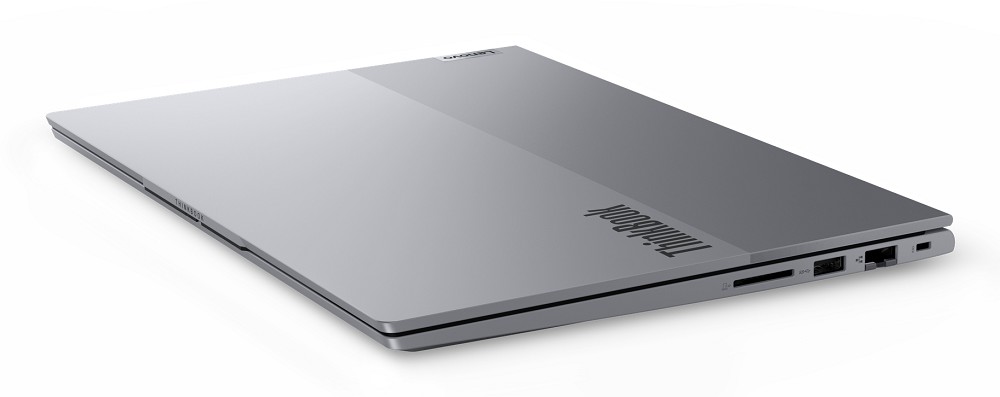 Lenovo ThinkBook 14 G9 AHP, 14", AMD Ryzen 5 220, 32 GB RAM, rechts